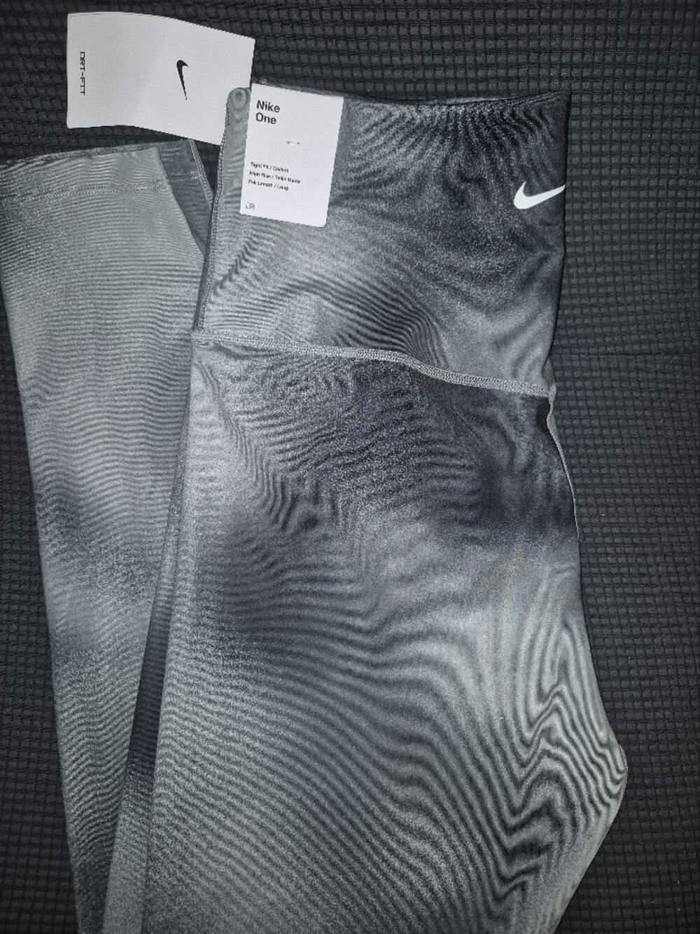 Nike Kids Black & Gray Seamless Athletic Leggings